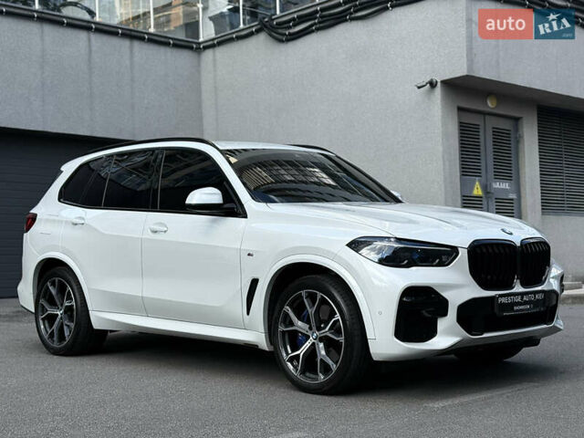 Белый БМВ Х5, объемом двигателя 3 л и пробегом 61 тыс. км за 73000 $, фото 13 на Automoto.ua