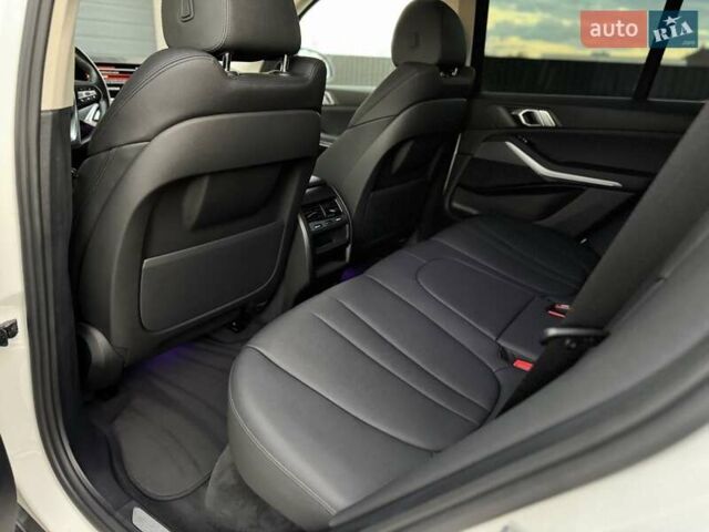 БМВ Х5 2021 в Стрые на Automoto.ua Белый БМВ Х5, объемом двигателя 2 л и пробегом 89 тыс. км за 53900 $, фото 66 на Automoto.ua