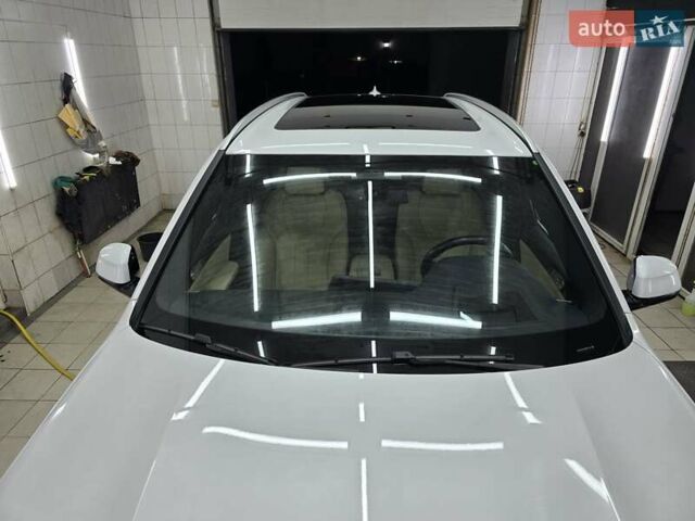 Белый БМВ Х5, объемом двигателя 3 л и пробегом 59 тыс. км за 60500 $, фото 1 на Automoto.ua