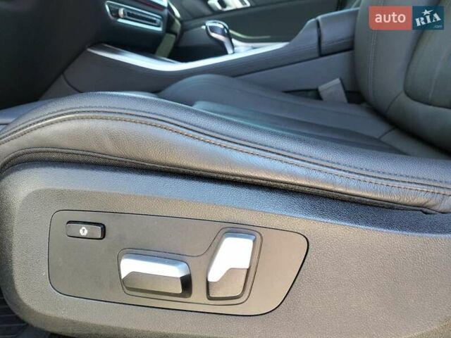 Белый БМВ Х5, объемом двигателя 2 л и пробегом 68 тыс. км за 53800 $, фото 23 на Automoto.ua
