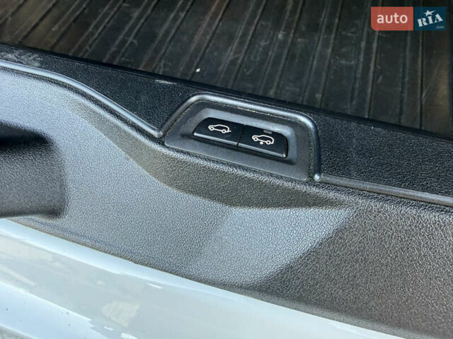 Білий БМВ Х5, об'ємом двигуна 3 л та пробігом 118 тис. км за 67777 $, фото 15 на Automoto.ua
