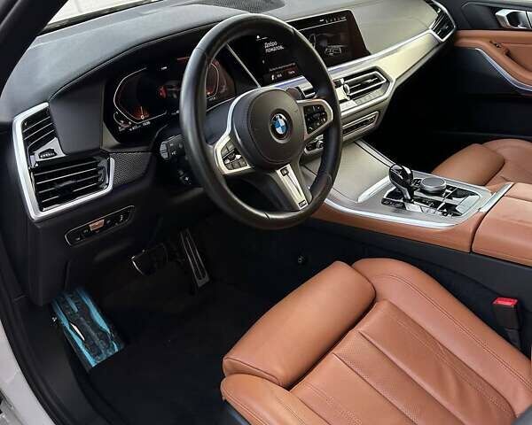 Белый БМВ Х5, объемом двигателя 2 л и пробегом 49 тыс. км за 69900 $, фото 14 на Automoto.ua