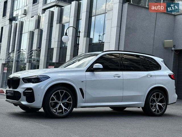 Белый БМВ Х5, объемом двигателя 3 л и пробегом 61 тыс. км за 73000 $, фото 15 на Automoto.ua