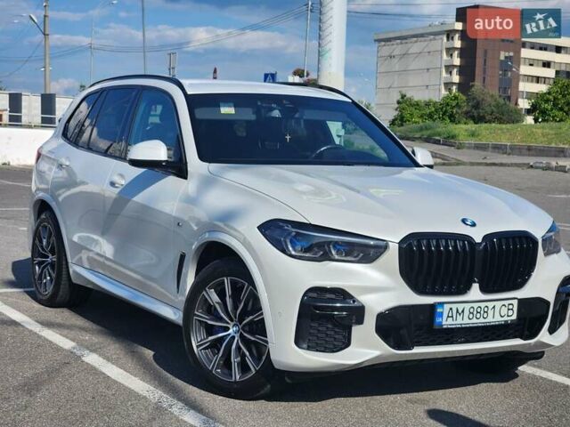 Белый БМВ Х5, объемом двигателя 3 л и пробегом 84 тыс. км за 74900 $, фото 13 на Automoto.ua