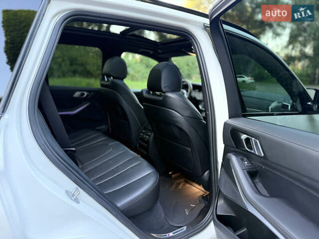 Белый БМВ Х5, объемом двигателя 3 л и пробегом 72 тыс. км за 71800 $, фото 56 на Automoto.ua