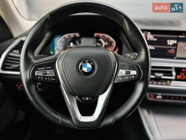 БМВ Х5 2021 в Стрые на Automoto.ua Белый БМВ Х5, объемом двигателя 2 л и пробегом 89 тыс. км за 53900 $, фото 71 на Automoto.ua