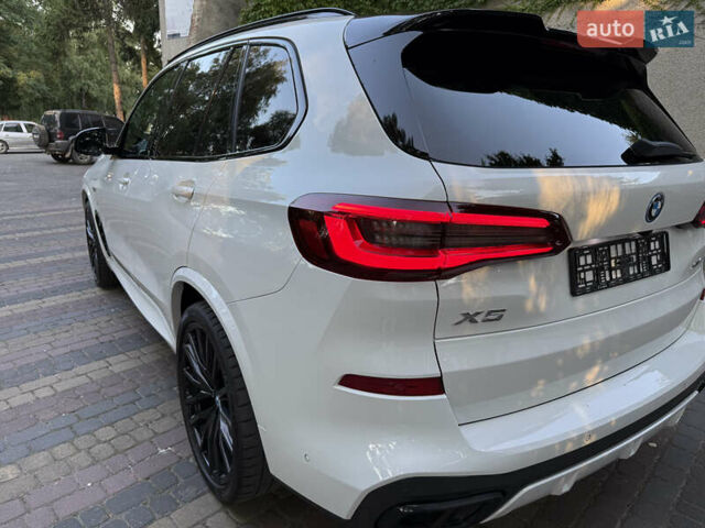Белый БМВ Х5, объемом двигателя 3 л и пробегом 72 тыс. км за 71800 $, фото 10 на Automoto.ua