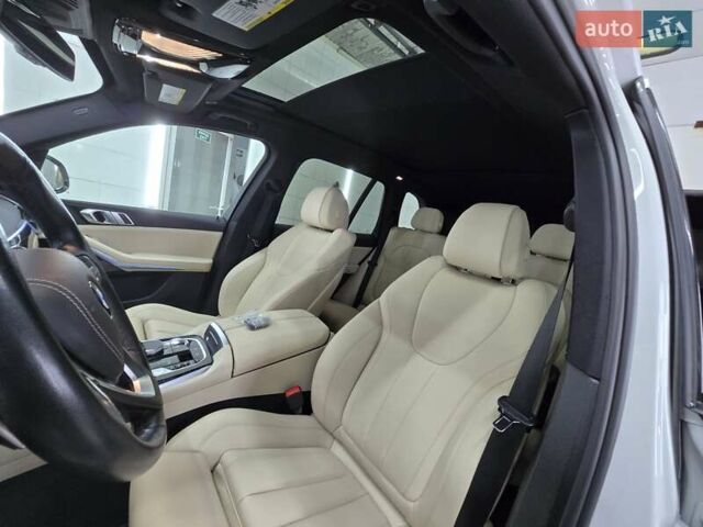 Белый БМВ Х5, объемом двигателя 3 л и пробегом 59 тыс. км за 60500 $, фото 22 на Automoto.ua