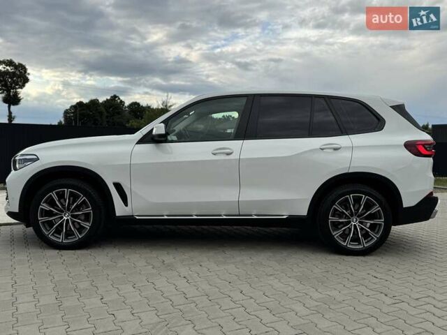 Білий БМВ Х5, об'ємом двигуна 2 л та пробігом 74 тис. км за 54200 $, фото 27 на Automoto.ua