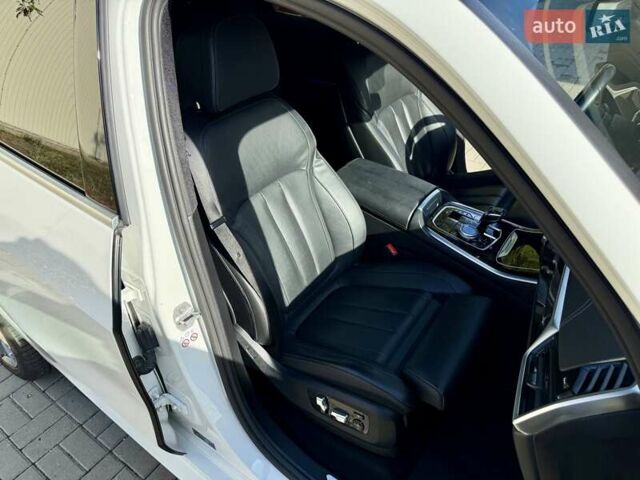 БМВ Х5 2021 у Дніпро (Дніпропетровську) на Automoto.ua Білий БМВ Х5, об'ємом двигуна 2.99 л та пробігом 95 тис. км за 64500 $, фото 33 на Automoto.ua