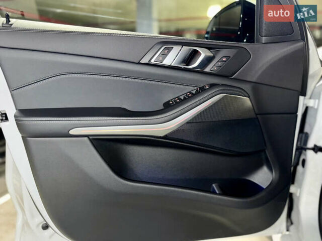 Белый БМВ Х5, объемом двигателя 3 л и пробегом 115 тыс. км за 67000 $, фото 23 на Automoto.ua