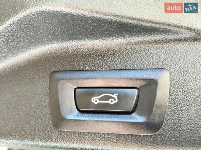 Белый БМВ Х5, объемом двигателя 2 л и пробегом 68 тыс. км за 53800 $, фото 7 на Automoto.ua