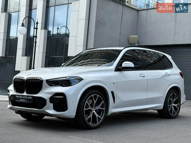 Белый БМВ Х5, объемом двигателя 3 л и пробегом 61 тыс. км за 73000 $, фото 14 на Automoto.ua
