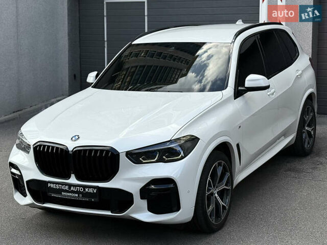Белый БМВ Х5, объемом двигателя 3 л и пробегом 61 тыс. км за 73000 $, фото 7 на Automoto.ua