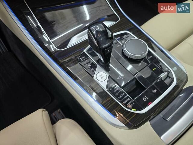 Белый БМВ Х5, объемом двигателя 3 л и пробегом 59 тыс. км за 60500 $, фото 21 на Automoto.ua