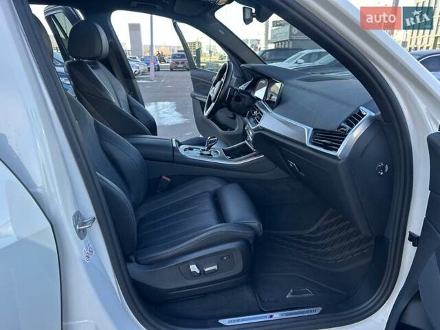 Белый БМВ Х5, объемом двигателя 3 л и пробегом 72 тыс. км за 67900 $, фото 31 на Automoto.ua