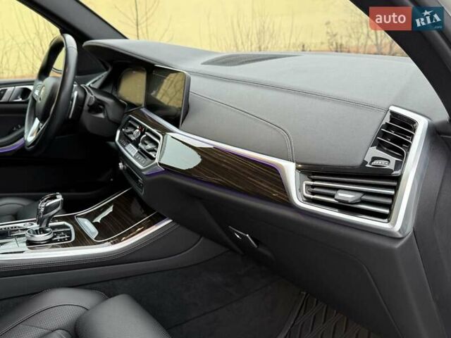 Білий БМВ Х5, об'ємом двигуна 3 л та пробігом 39 тис. км за 71000 $, фото 32 на Automoto.ua