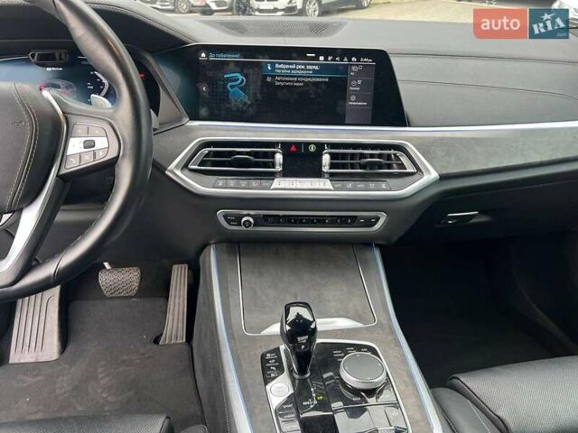 Белый БМВ Х5, объемом двигателя 3 л и пробегом 44 тыс. км за 66290 $, фото 27 на Automoto.ua