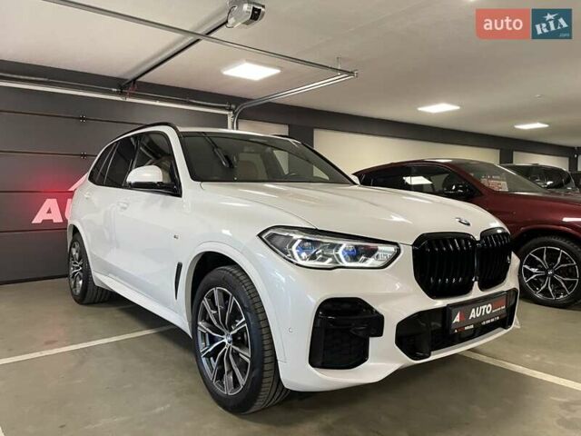Белый БМВ Х5, объемом двигателя 2.99 л и пробегом 114 тыс. км за 68700 $, фото 1 на Automoto.ua