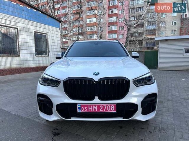 Білий БМВ Х5, об'ємом двигуна 3 л та пробігом 40 тис. км за 75000 $, фото 1 на Automoto.ua