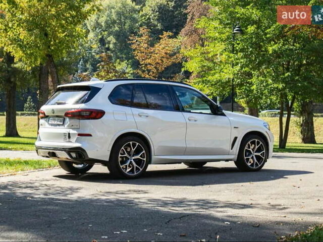 Белый БМВ Х5, объемом двигателя 3 л и пробегом 63 тыс. км за 74900 $, фото 13 на Automoto.ua