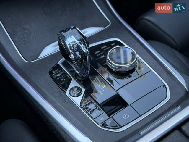 Белый БМВ Х5, объемом двигателя 3 л и пробегом 90 тыс. км за 69000 $, фото 59 на Automoto.ua