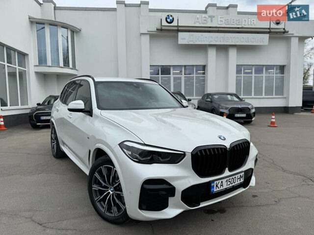 Белый БМВ Х5, объемом двигателя 3 л и пробегом 13 тыс. км за 81500 $, фото 16 на Automoto.ua