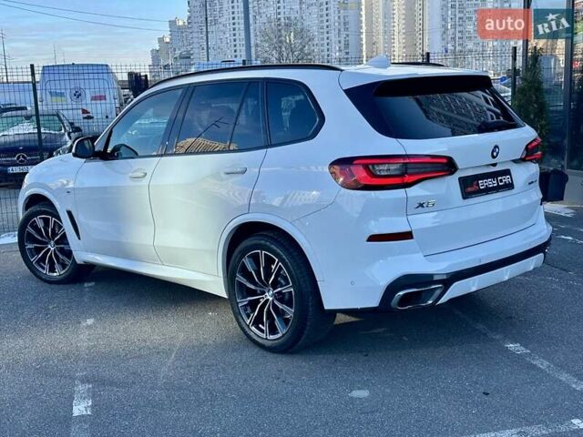 Белый БМВ Х5, объемом двигателя 3 л и пробегом 72 тыс. км за 67900 $, фото 5 на Automoto.ua
