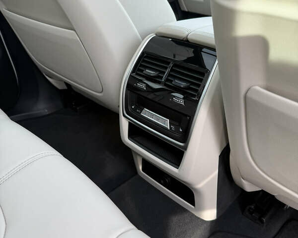 Белый БМВ Х5, объемом двигателя 3 л и пробегом 53 тыс. км за 88000 $, фото 21 на Automoto.ua