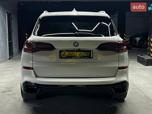 Белый БМВ Х5, объемом двигателя 3 л и пробегом 17 тыс. км за 68000 $, фото 4 на Automoto.ua