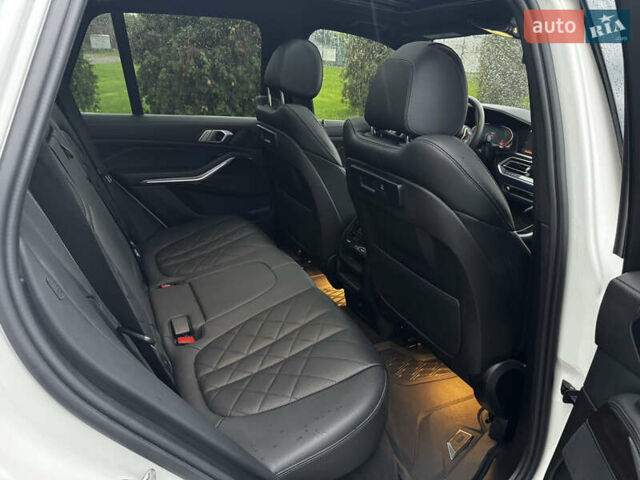 Белый БМВ Х5, объемом двигателя 3 л и пробегом 19 тыс. км за 57000 $, фото 20 на Automoto.ua