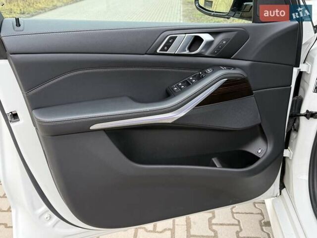 Білий БМВ Х5, об'ємом двигуна 3 л та пробігом 39 тис. км за 71000 $, фото 17 на Automoto.ua