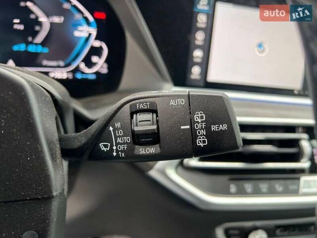 Белый БМВ Х5, объемом двигателя 3 л и пробегом 44 тыс. км за 66290 $, фото 25 на Automoto.ua