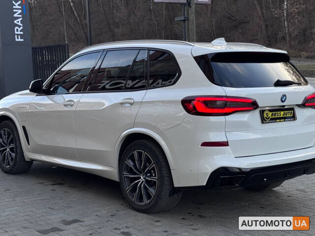 Белый БМВ Х5, объемом двигателя 3 л и пробегом 17 тыс. км за 72000 $, фото 3 на Automoto.ua