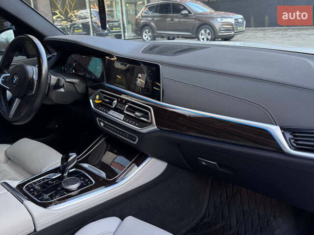 Белый БМВ Х5, объемом двигателя 3 л и пробегом 17 тыс. км за 68000 $, фото 16 на Automoto.ua