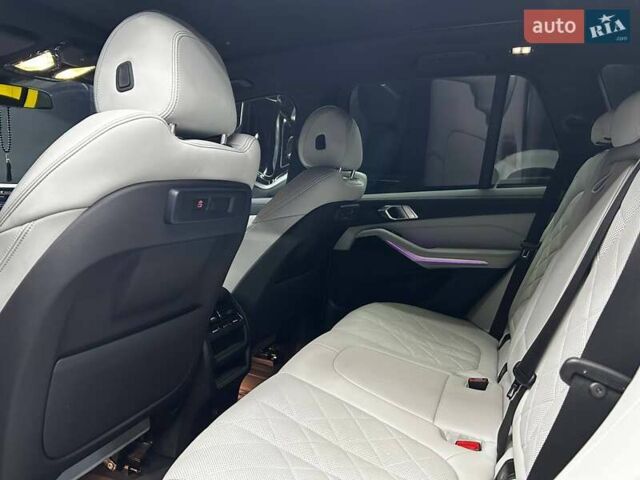 Белый БМВ Х5, объемом двигателя 3 л и пробегом 17 тыс. км за 68000 $, фото 20 на Automoto.ua