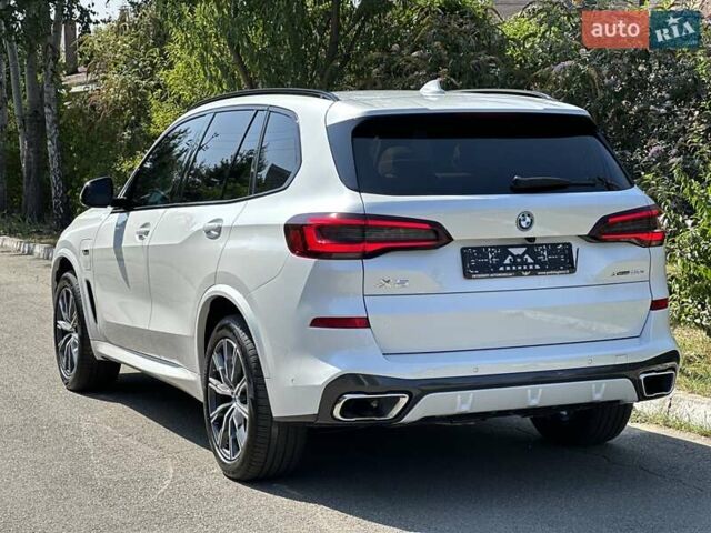 Белый БМВ Х5, объемом двигателя 3 л и пробегом 27 тыс. км за 67500 $, фото 47 на Automoto.ua