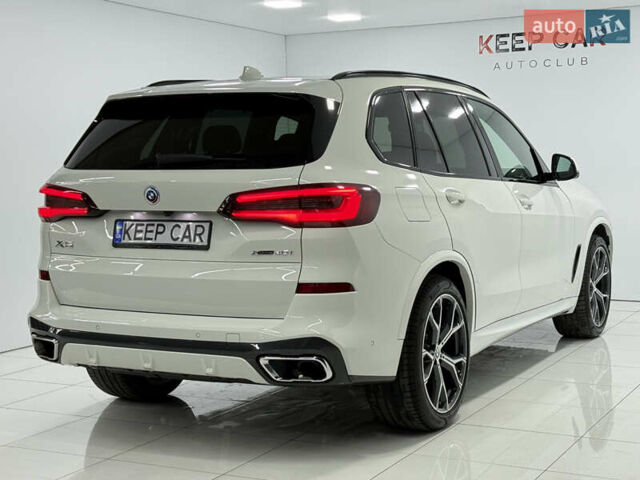 Белый БМВ Х5, объемом двигателя 3 л и пробегом 43 тыс. км за 62500 $, фото 11 на Automoto.ua