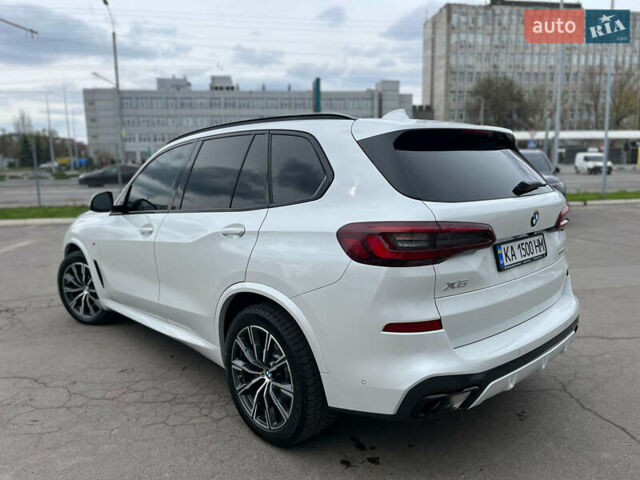 Белый БМВ Х5, объемом двигателя 3 л и пробегом 13 тыс. км за 81500 $, фото 2 на Automoto.ua
