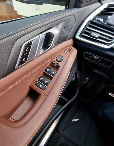 Белый БМВ Х5, объемом двигателя 3 л и пробегом 31 тыс. км за 72500 $, фото 35 на Automoto.ua