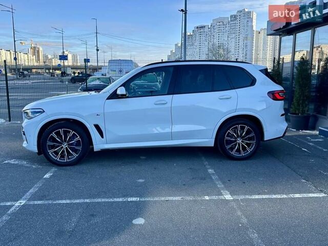 Белый БМВ Х5, объемом двигателя 3 л и пробегом 72 тыс. км за 67900 $, фото 16 на Automoto.ua