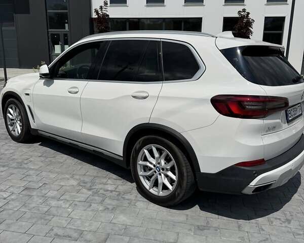 Белый БМВ Х5, объемом двигателя 3 л и пробегом 43 тыс. км за 66000 $, фото 7 на Automoto.ua