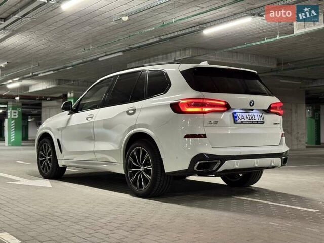 Белый БМВ Х5, объемом двигателя 3 л и пробегом 24 тыс. км за 74800 $, фото 11 на Automoto.ua