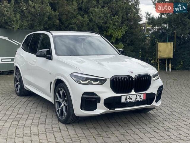 БМВ Х5 2022 в Черновцах на Automoto.ua Белый БМВ Х5, объемом двигателя 3 л и пробегом 95 тыс. км за 73000 $, фото 1 на Automoto.ua