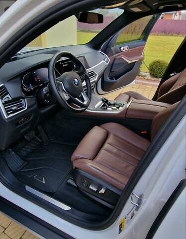 Белый БМВ Х5, объемом двигателя 3 л и пробегом 31 тыс. км за 72500 $, фото 28 на Automoto.ua