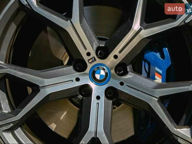 Белый БМВ Х5, объемом двигателя 3 л и пробегом 63 тыс. км за 69900 $, фото 5 на Automoto.ua