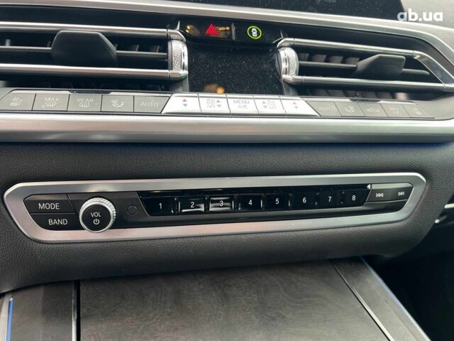 Білий БМВ Х5, об'ємом двигуна 3 л та пробігом 44 тис. км за 66290 $, фото 30 на Automoto.ua