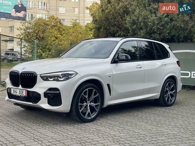 БМВ Х5 2022 в Черновцах на Automoto.ua Белый БМВ Х5, объемом двигателя 3 л и пробегом 95 тыс. км за 73000 $, фото 7 на Automoto.ua