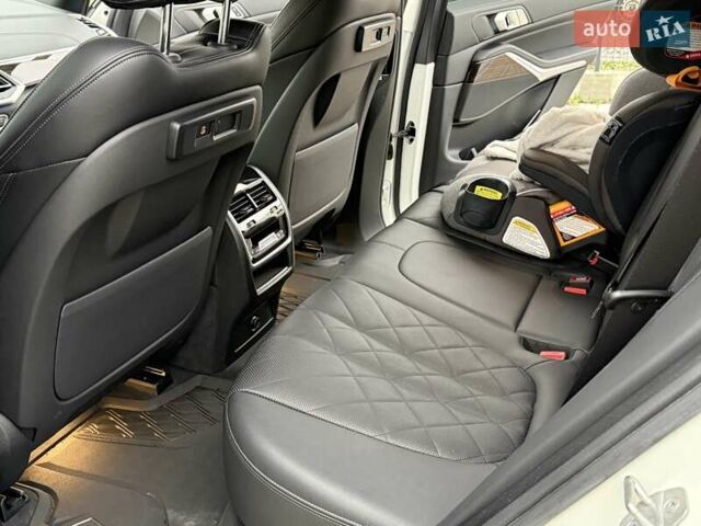 Білий БМВ Х5, об'ємом двигуна 3 л та пробігом 39 тис. км за 71000 $, фото 37 на Automoto.ua