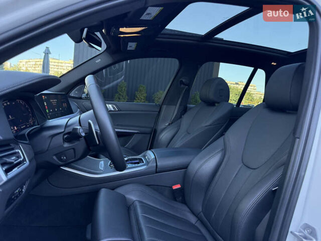 Белый БМВ Х5, объемом двигателя 3 л и пробегом 90 тыс. км за 69000 $, фото 21 на Automoto.ua